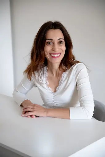 Anaïs Alasseur Maître Enseignant Reiki - Kinésiologie - Sophrologie - Massages