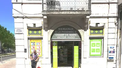 Pharmacie Champ de Mars -