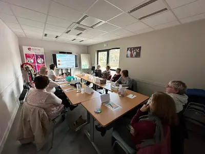 Christelle Pilard - Sophr Ô Coeur de Soi - Sophrologue Spécialisée en Communication Pnl et Praticienne Eft Niveau 1 et 2, Formée À l'École de Soprhrocap-auvergne (adhérente au Ssp) - Réflexologue Crânienne, Palmaire et Plantaire