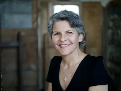 Virginie Mandaroux - Thérapeute Familiale Systémique. Thérapeute de Couple