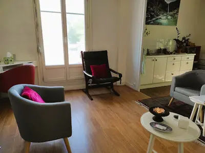Julie-barberine Georget - Sophrologue Certifiée / Gestions du Stress - Emotions - Angoisse - Acouphènes - Sommeil