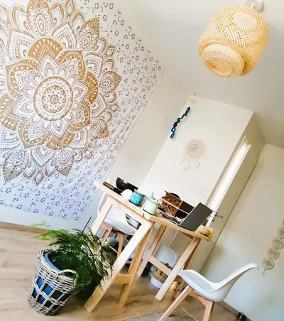 Marine Lumi Naissance Sophro-relaxologue/energéticienne/thérapeute en Constellations Familiales