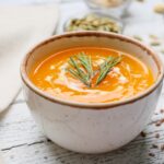 Recettes réconfortantes et saines pour lutter contre le froid. soupe réconfortante