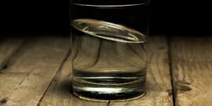 Électrolytes : bienfaits, sources et conseils pour une hydratation optimale